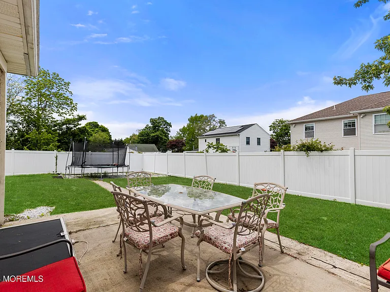 297 Highland Ave — Photo 31