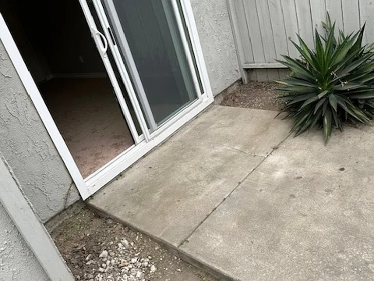 7042 Fenway Dr — Photo 11