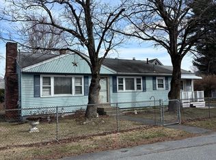 30 Caleb St, Lowell, MA 01851