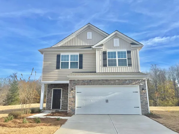 12804 Canterbury Castle Dr, Charlotte, NC 28273