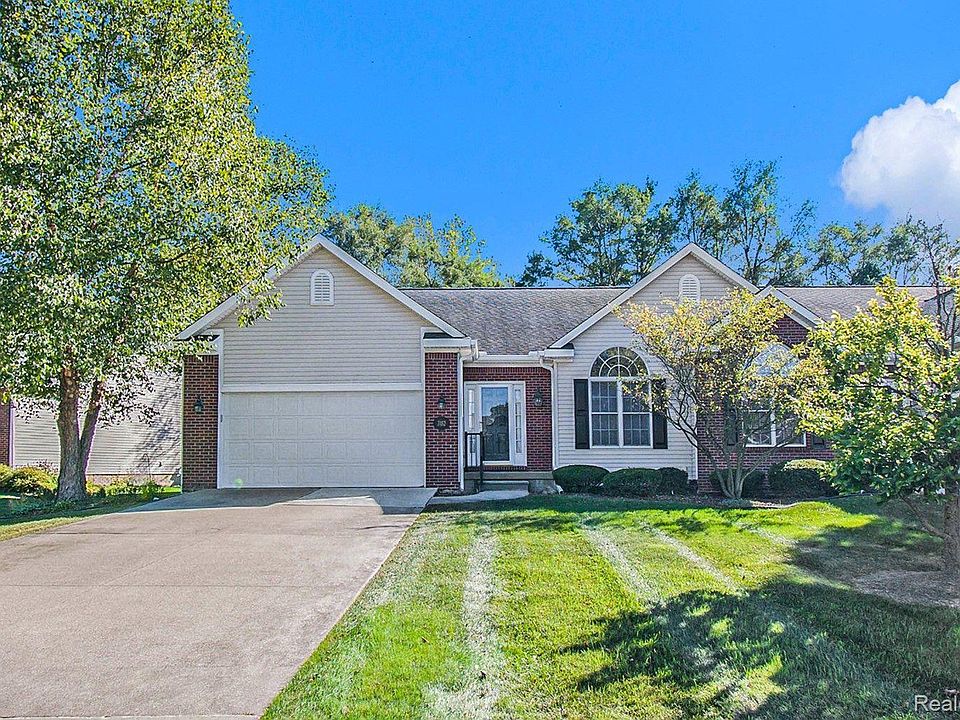 1st image of 3182 Ivy Ln