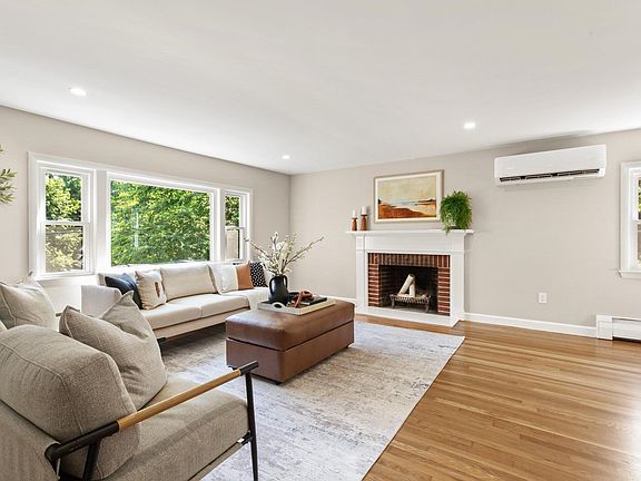 5th image of 62 Edgewood Rd #62