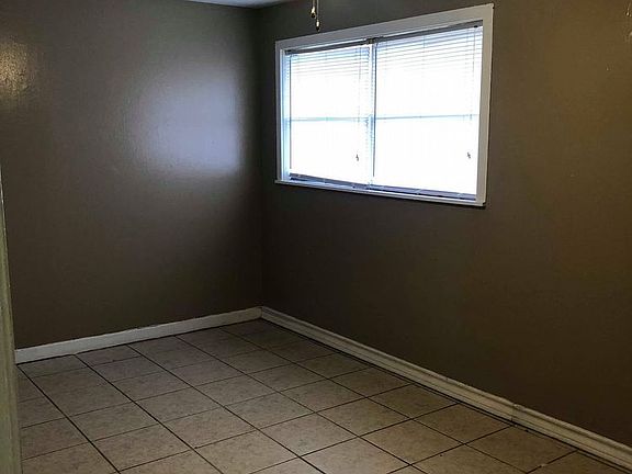 4th image of 116 6th Ave APT A