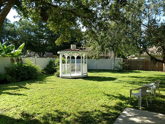 2nd image of 5632 Wilde Oak Way