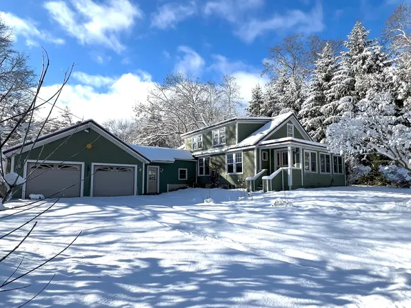 11 Riverview Road, Hampden, ME 04444