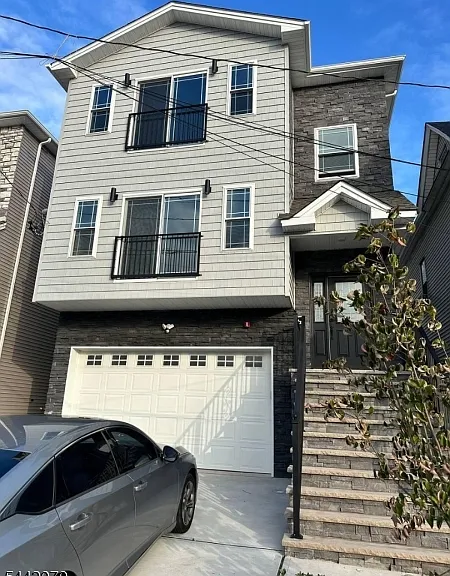 127 Jacques St — Photo 1