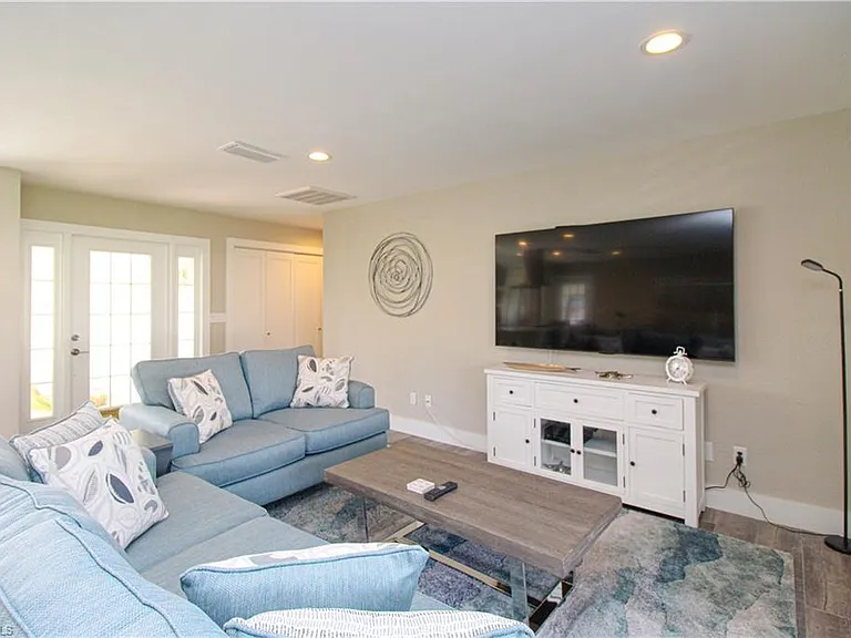 1353 Pelican Ave — Photo 12