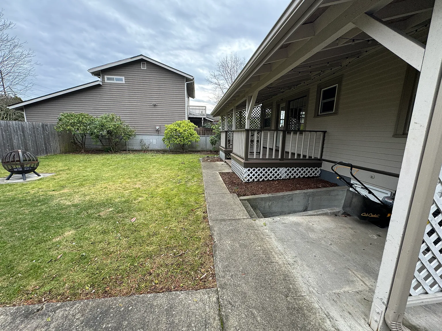 2 bed, 896 sqft, $2,500 — Photo 2