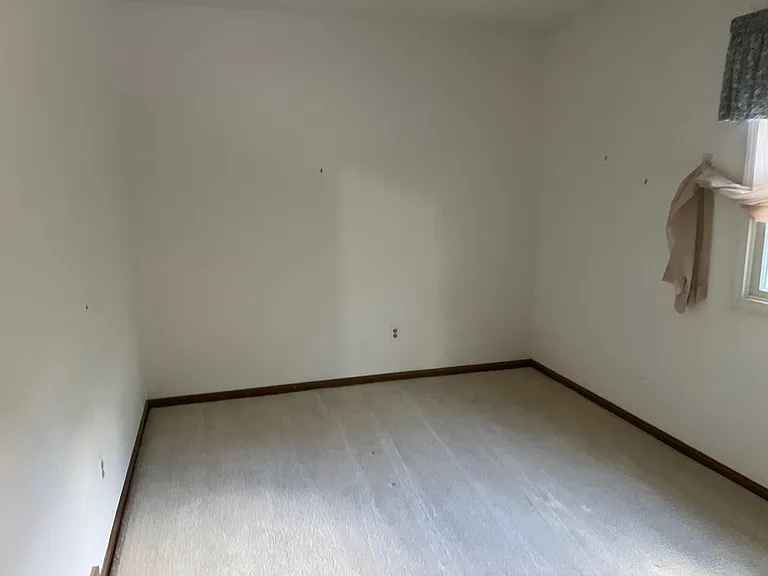 2259 Augusta Ct — Photo 32