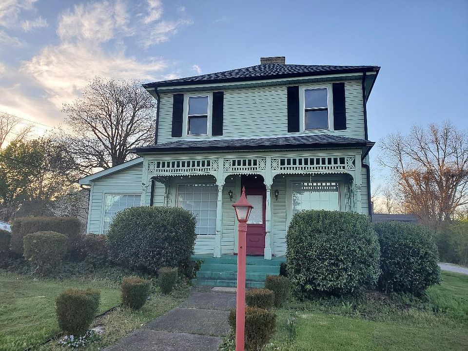 1st image of 308 2nd Ave NW