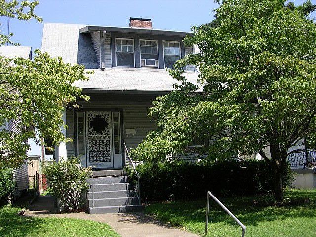 2nd image of 433 E Lee St