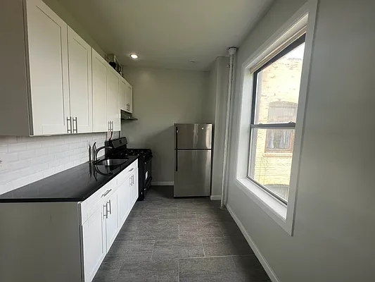 Rented by Bruma Realty LLC | media 1