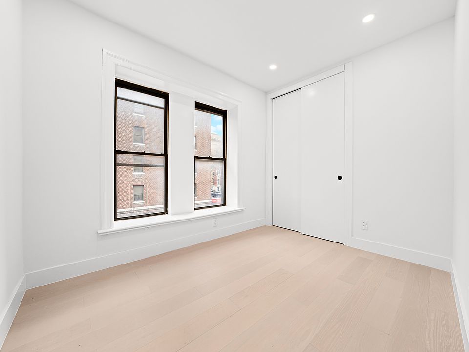 1st image of 704 8th Ave APT 1F