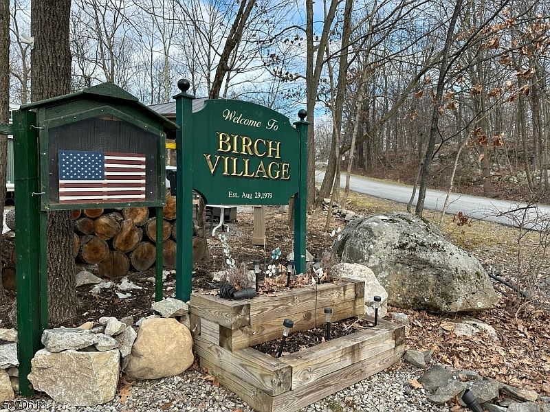 1st image of 106 Birch Vlg Rd