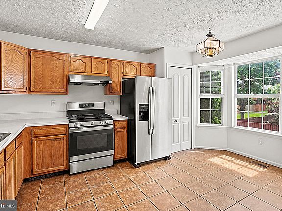 5th image of 3329 Hibiscus Ct