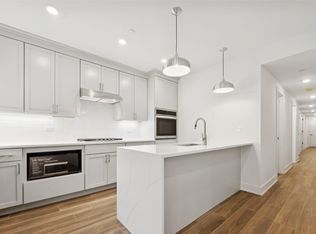 3615 N Wilton Ave #G, Chicago, IL 60613