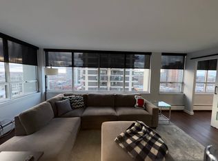 6171 N Sheridan Rd APT 1102, Chicago, IL 60660