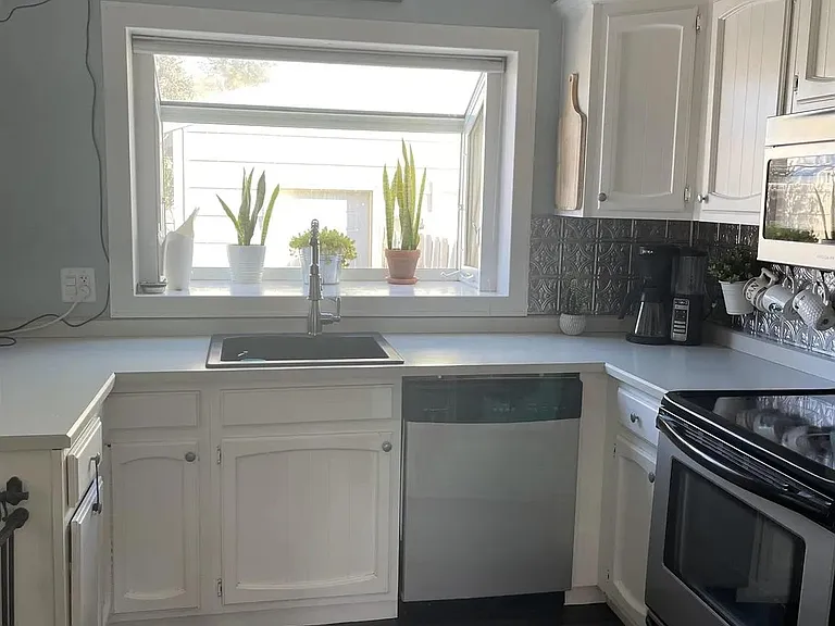 1531 Main St S — Photo 20