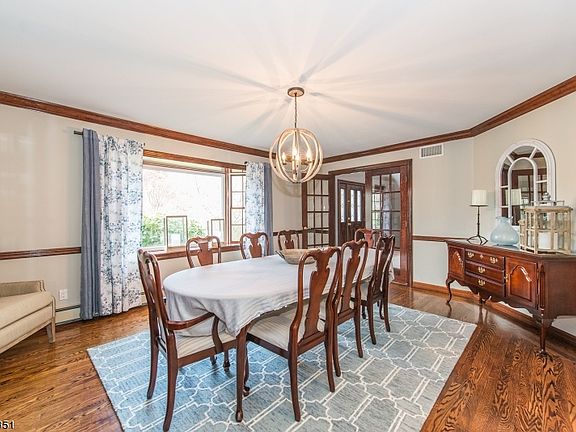 4th image of 15 Wedgewood Dr