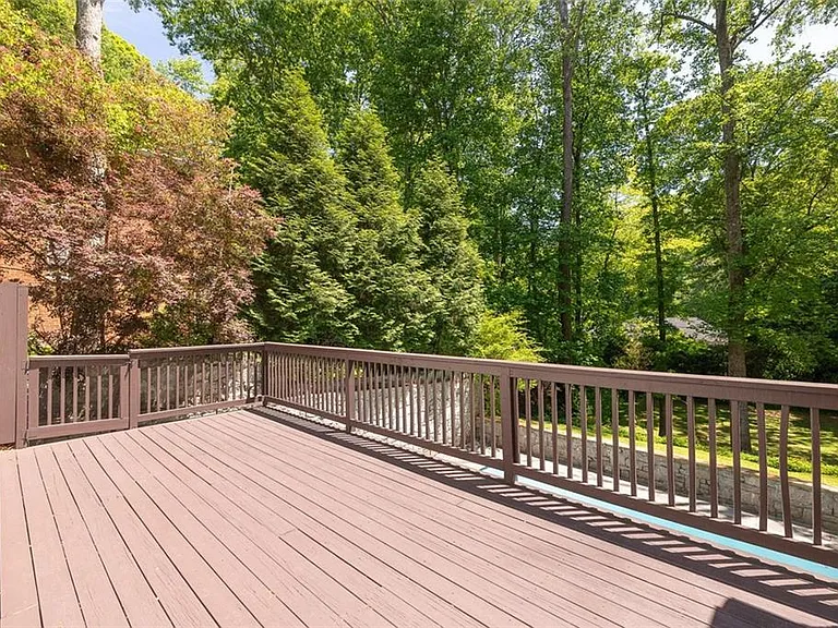 445 Forest Hills Dr — Photo 37