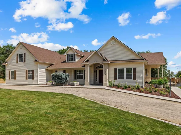 15804 Park View Dr, Wilder, ID 83676
