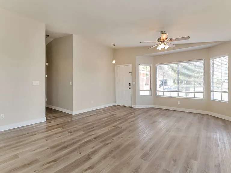 456 Palegold St — Photo 4