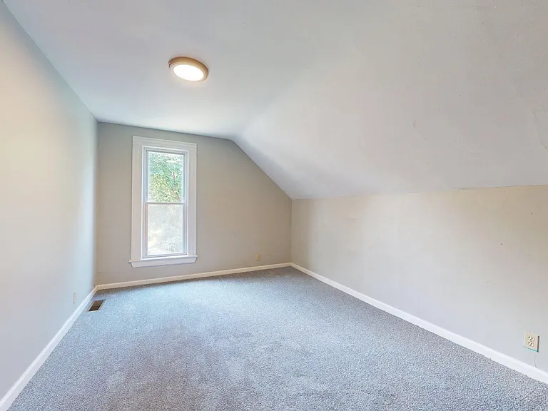2053 W 95th St — Photo 74