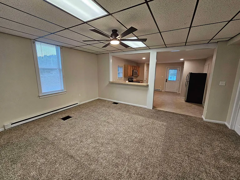 8 S York St #6 — Photo 4