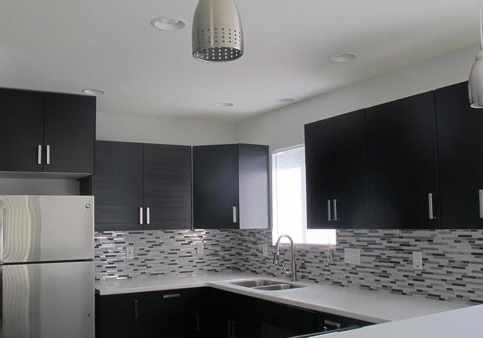 1st image of 3102 E Clarendon Ave Unit 108