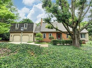 200 Grandon Rd, Oakwood, OH 45419