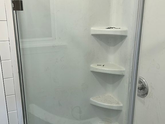 3rd image of 220-23 Jamaica Ave #2