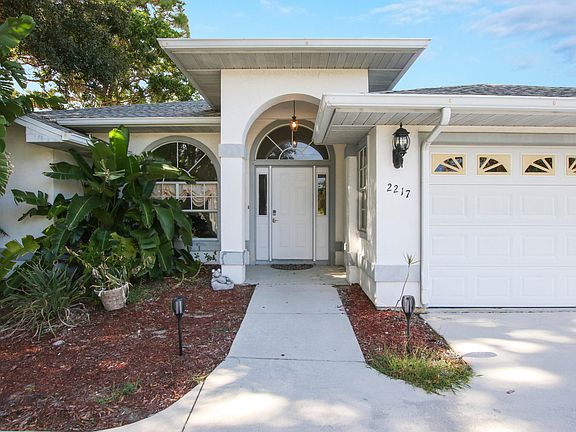 2nd image of 2217 SE Melaleuca Boulevard