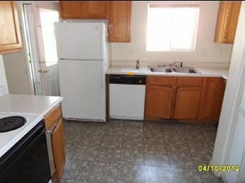 5th image of 3302 Cody Ave