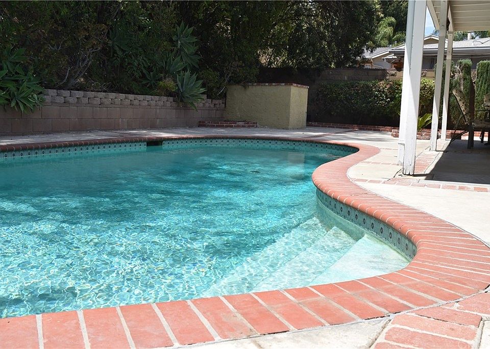 9437 McLennan Ave, North Hills, CA 91343 Zillow