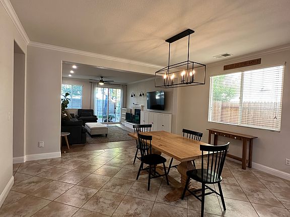 4th image of 646 Tara Bella Dr