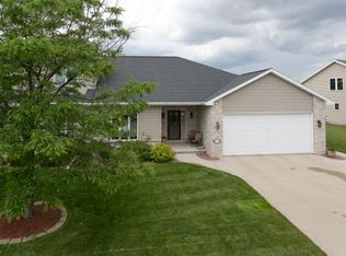 5011 N Providence Ave, Appleton, WI 54913