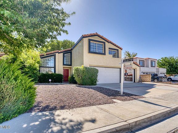 2nd image of 43954 Blue Sky Ct