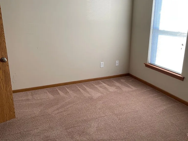 Hidden Brook Apartments — Photo 33