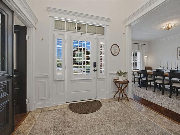 3rd image of 409 Torre Pine Ct