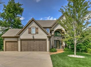 1514 Timber Ridge Dr, Liberty, MO 64068