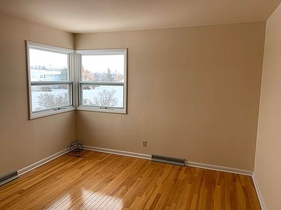2nd image of 224 Pine St #D