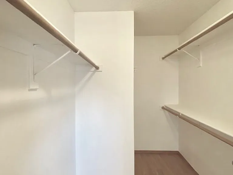 8065 Vectra Dr — Photo 30