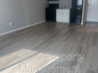 5703 S 14th St APT 8, Omaha, NE 68107