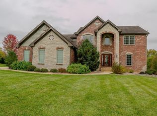 9724 Avondale Hills Ln, Wentzville, MO 63385