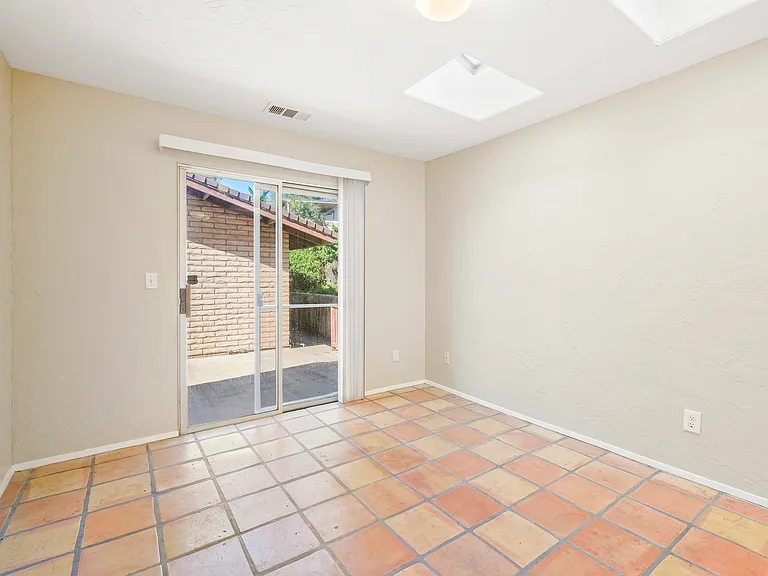 149 D St — Photo 10