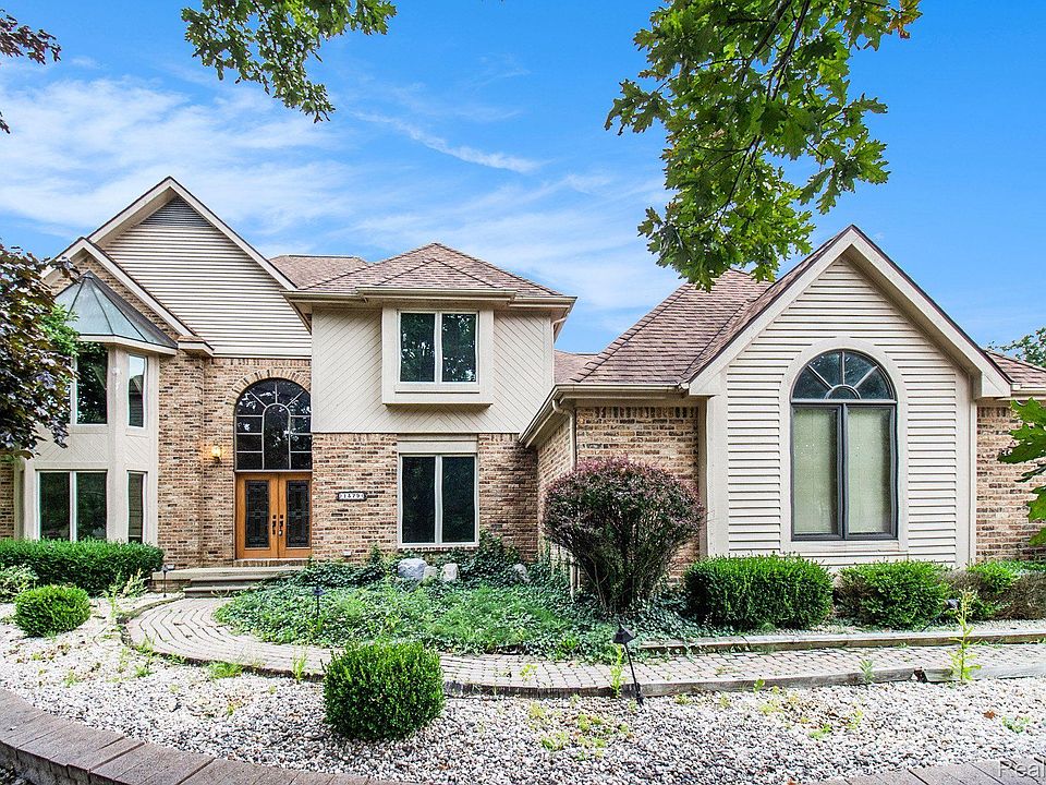 1st image of 1379 Kings Crest Cir