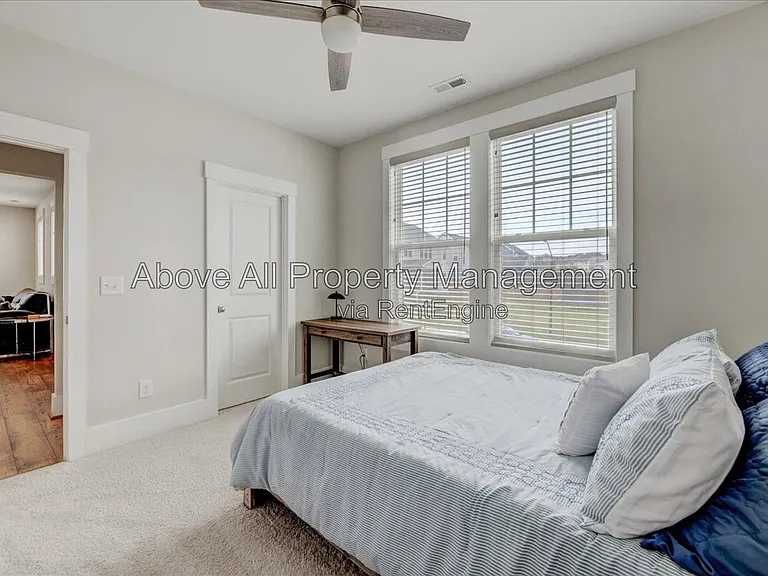 4408 Walker Hallow St — Photo 26