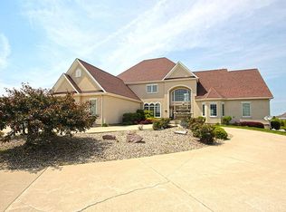 141 Raptor Ct, Forsyth, IL 62535
