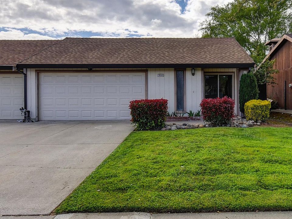 1st image of 7652 Clover Woods Ct