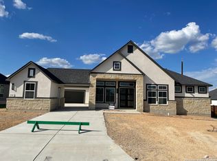 210 Landon Path, Castroville, TX 78009